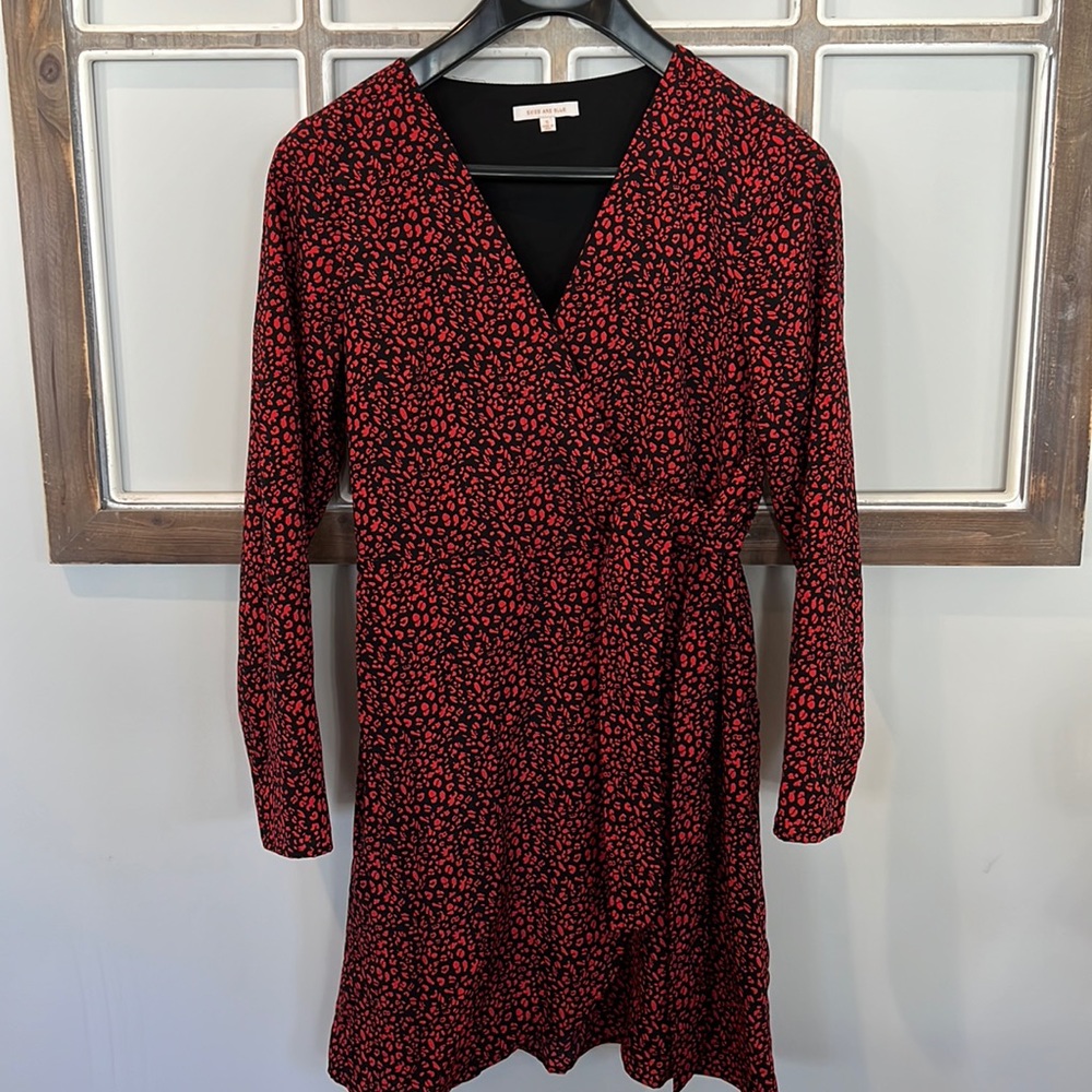 Women's boutique dress. Side tie. Size small